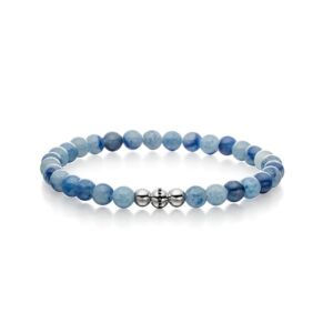 Gesamtansicht eines blauen Perlenarmbandes aus echten Dumortierit-Perlen mit drei antiallergenen Edelstahlperlen<br />
<br />
 > Perlenarmband mit echten blauen Dumortierit-Perlen